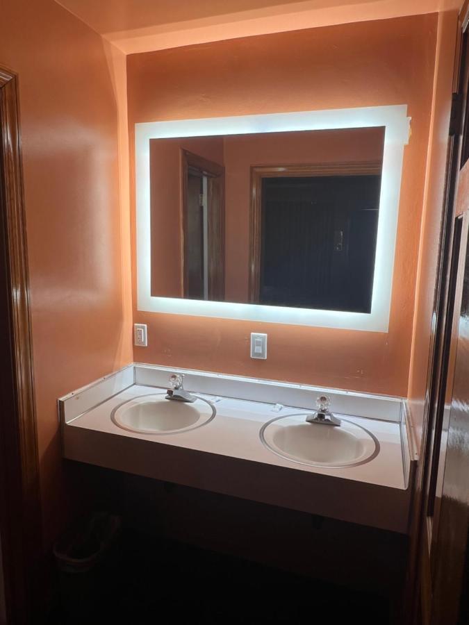 Washington & Lee Motel East End Εξωτερικό φωτογραφία