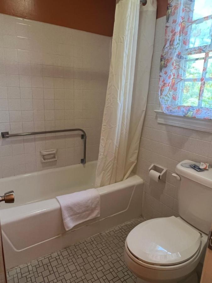 Washington & Lee Motel East End Εξωτερικό φωτογραφία