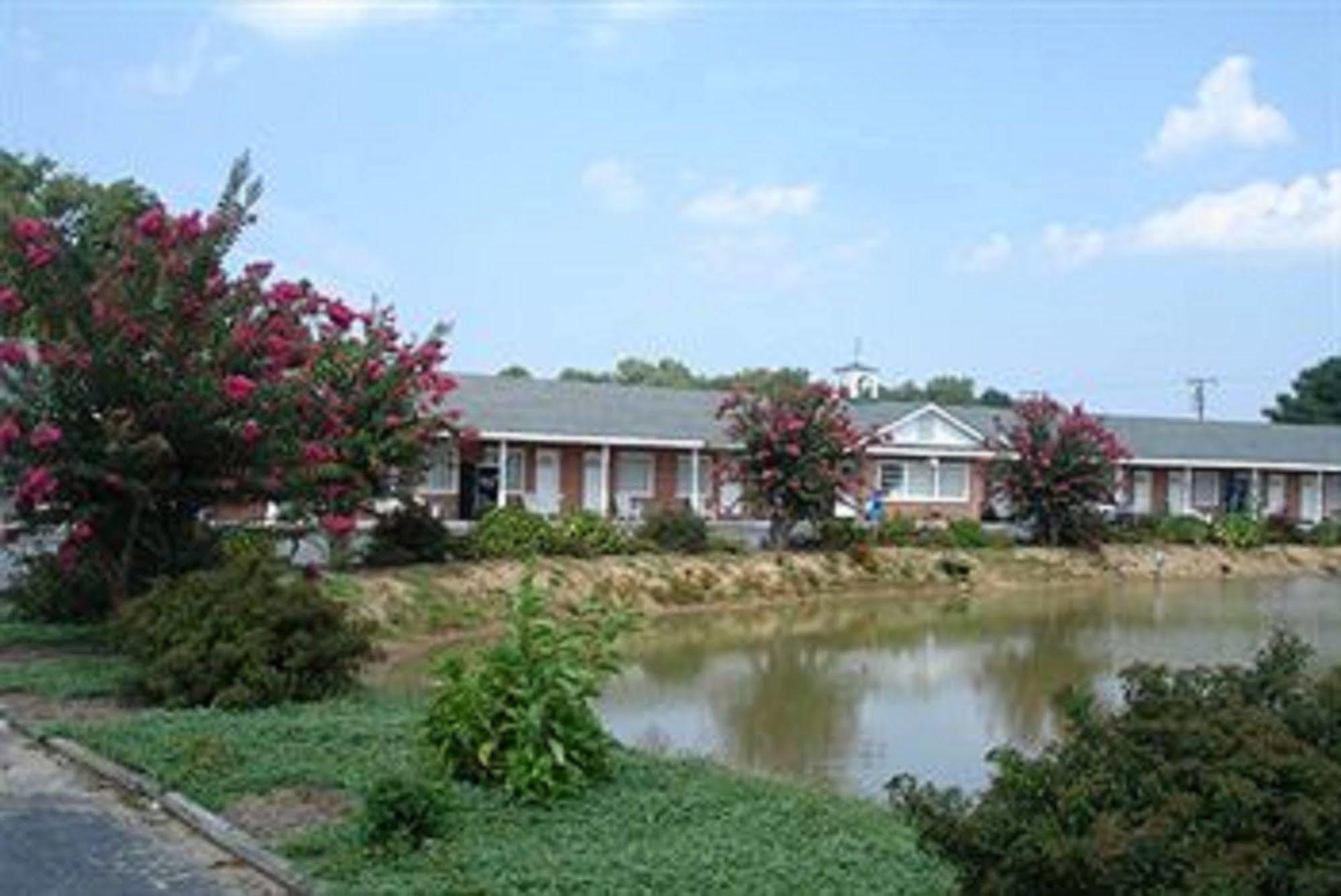 Washington & Lee Motel East End Εξωτερικό φωτογραφία